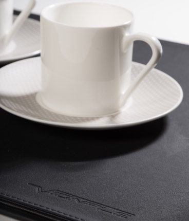 Detailansicht der Ford Vignale Espresso Tasse